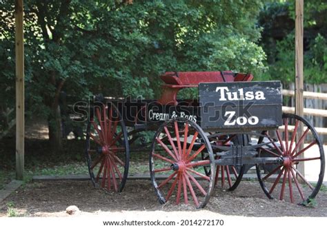 13 Zoo Tulsa Images, Stock Photos & Vectors | Shutterstock