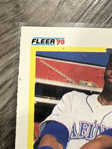 Fleer Ken Griffey Jr Misprint Blue Heart Mark On Front