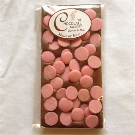 Milk Chocolate Strawberry Button Bar Theforgetearooms