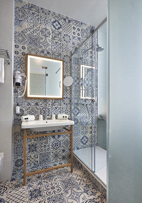 30 Eye-Catchy Moroccan Tile Decor Ideas - Shelterness