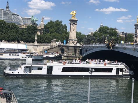 Le Mag2 - Paris en Bateau