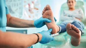 Chiropodist Vs Podiatrist What Is The Difference Between