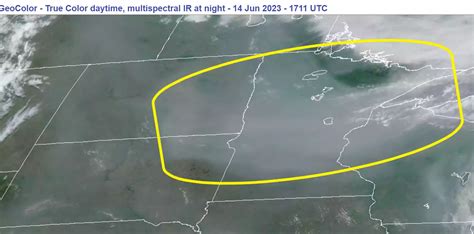 Thick wildfire smoke plume brings unhealthy air quality to Minnesota | MPR News