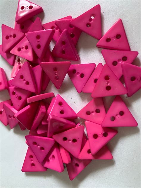 Small Triangle Buttons Fuchisa Pink Buttons Plastic Sewing Etsy