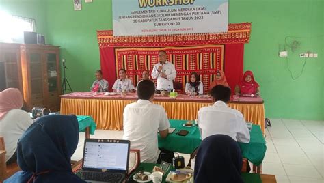 Kepala Dinas Pendidikan Tanggamus Membuka Workshop Implementasi