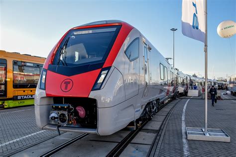 Stadler Flirt Tri Mode Trainspotter Slovenia Flickr