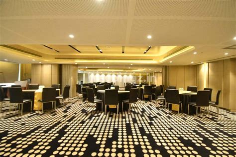 Vividus Hotel Gandhi Nagar, Bangalore | Banquet Hall | Wedding Hotel ...