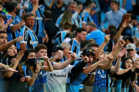 Grêmio é punido três jogos sem mando por confusão entre torcedores