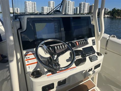 2016 Hydra Sports 30 3000 Center Console Sportfish Trader