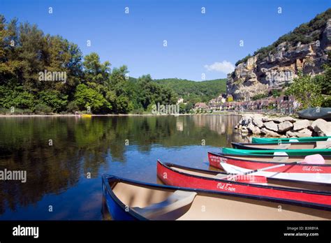 Troglodyte Caves In the Dordogne,France Stock Photo - Alamy