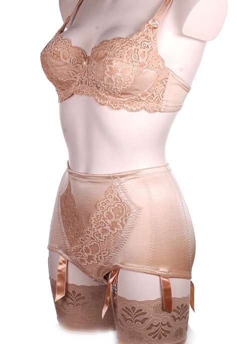 Cleopatra Capri Powernet Panty Girdle With 6 Suspender Straps