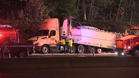 Police Fatal Tractor Trailer Collision Fire Closed Part Of I 91 In Windsor Wwlp