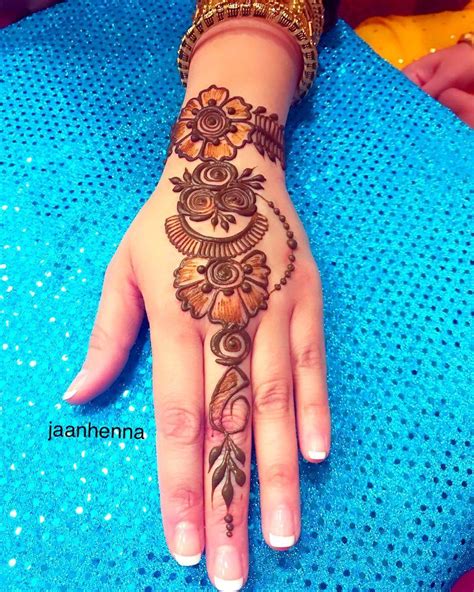 Top 999+ simple arabic mehndi design images – Amazing Collection simple ...