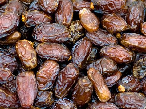 many dates | Идеи для блюд, Финик, Ягоды
