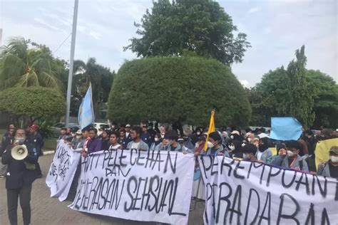 Marak Kekerasan Seksual Di Lingkungan Kampus Mahasiswa Gelar Aksi