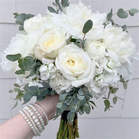 42 White Wedding #Bouquets for Every Season | White wedding bouquets ...