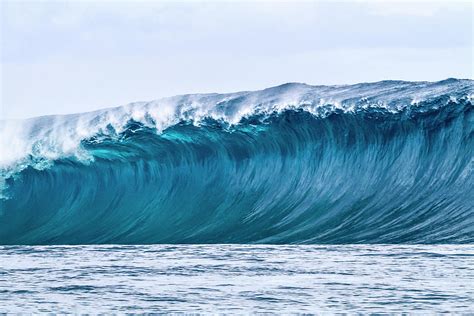 Heavy Wave In Papeete Tahiti Photograph By Cavan Images