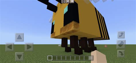 Made A Bee R Minecraft