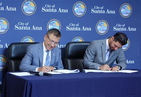 Santa Ana Establishes Sister City Partnership With Sahuayo Mexico