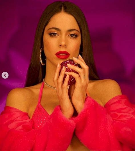 El Sensual Video De Tini Stoessel En Bikini Que Subió La Temperatura De Sebastián Yatra Metro