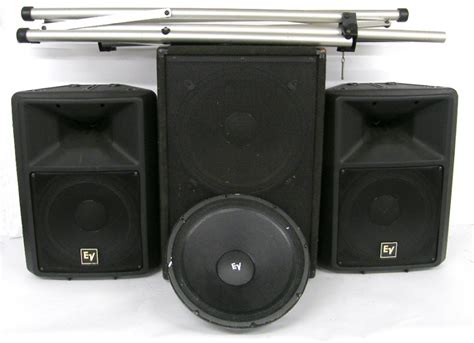 Pair Of Electro Voice SX200 PA Speakers With Heavy Duty Stands