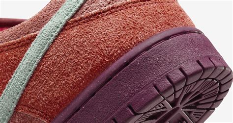 Nike Sb Dunk Low Mystic Red And Rosewood Dv Release Date