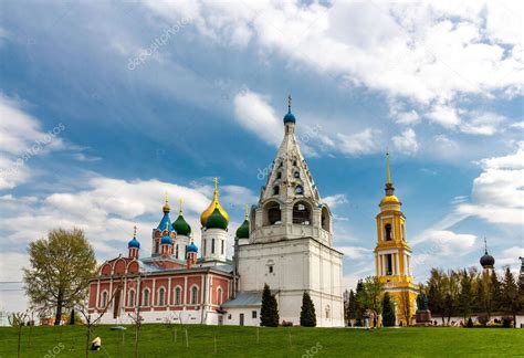 Kolomna Rusia Iglesias Ortodoxas De La Plaza De La Catedral