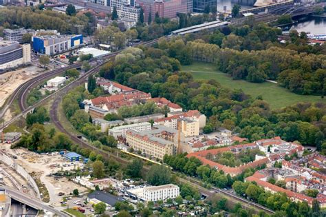 Berlin Aus Der Vogelperspektive Mehrfamilienhaussiedlung In Berlin