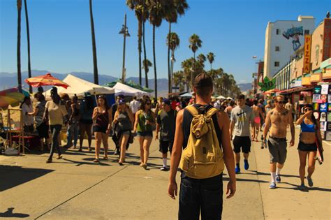 What To Do In Venice Beach A Cornucopia Of Culture In Los Angeles