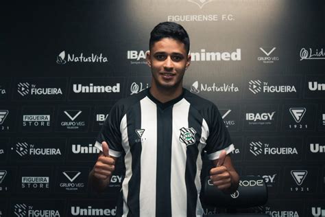 Figueirense Anuncia L O Artur Meia Formado Nas Categorias De Base Do