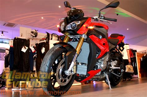 Bmw S R Pilihan Baru Pecinta Naked Bike Di Indonesia Gilamotor