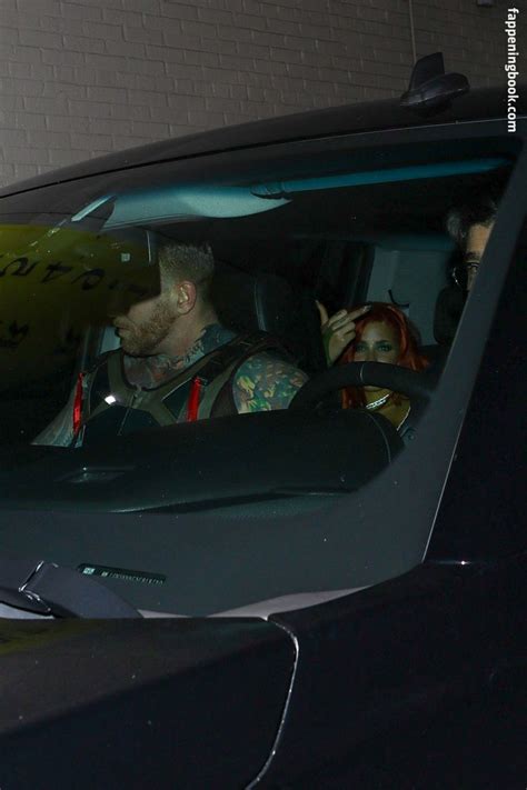 Halsey Nude OnlyFans Leaks Fappening Page FappeningBook