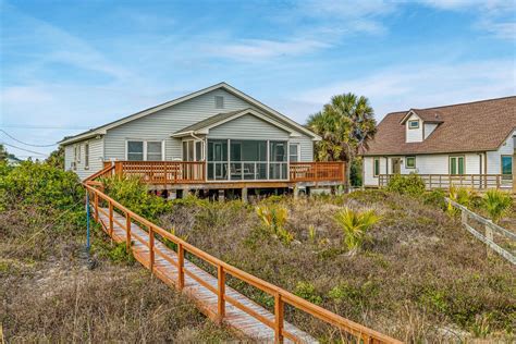 CLASSIC FOLLY BEACH COTTAGE | South Carolina Luxury Homes | Mansions ...