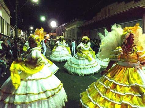 Show na passarela Braz e Belém espetaculares Escola de Samba do Braz