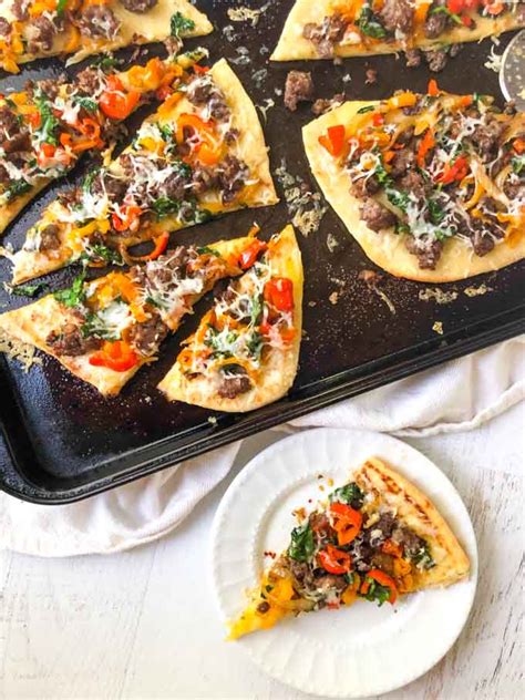 Easy Flatbread Recipe With Asiago Sausage And Peppers In 20 Minutes Recipe Easy Flatbread