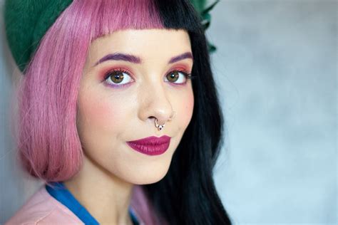 Download Lipstick Face Singer American Music Melanie Martinez Hd Wallpaper