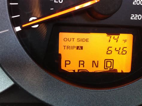 Dashboard Static Causes Odometer Lcd To Smear Toyota Rav Forums