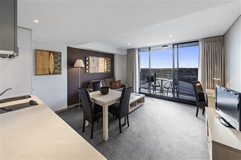 Oaks Adelaide Horizons Suites | Serviced Apartment Adelaide