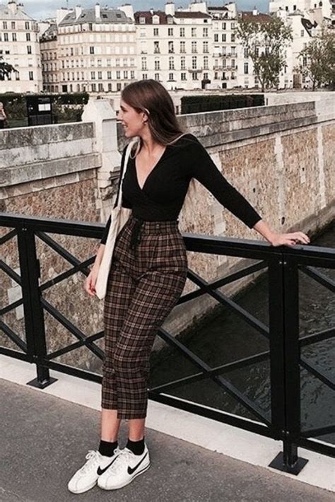 40 Plaid Pants Outfit Ideas For 2022 How To Style Plaid Pants