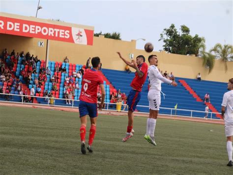 La Ud Lanzarote Asalta El Liderato Tras Vencer Al Cd Buzanada