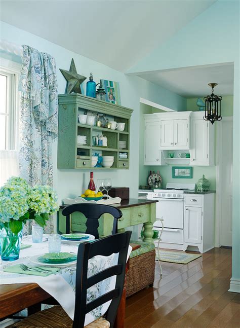 Small Lake Cottage with Turquoise Interiors - Home Bunch Interior ...