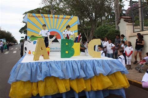 ESCOLA MUNICIPAL LUIZ ANTONIO FERREIRA MALHEIRO Maio 2012