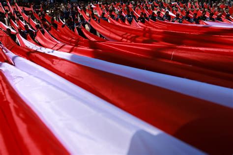 Danny Pomanto Pimpin Gladi Upacara Dan Pengibaran Bendera Berkonsep