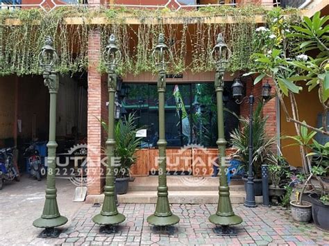 Lampu Taman Tiang Besi Desain Klasik 082229992299 FUTAKE