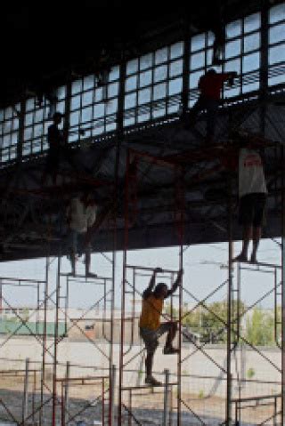 Stasiun Kereta Api Tanjung Priok Jakarta DATATEMPO