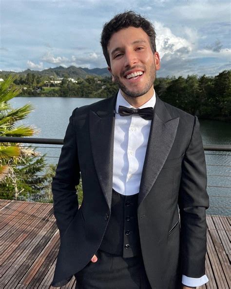 Pin De Demi Being Fan En Sebastian Yatra Cantantes Hombres Guapos