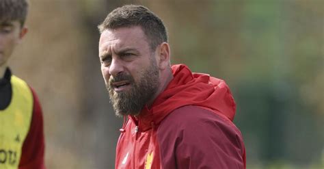 Fiorentina Roma Le Formazioni Ufficiali Di Italiano E De Rossi