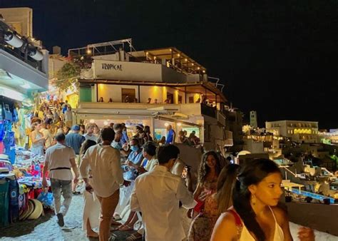 15 Best Bars Clubs In Santorini Dancing Nightlife Sunset Views