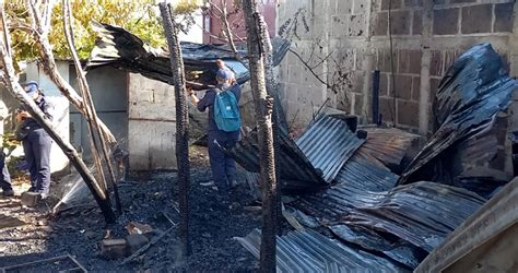 Cortocircuito Provoca Incendio Que Consumi En Su Totalidad Una