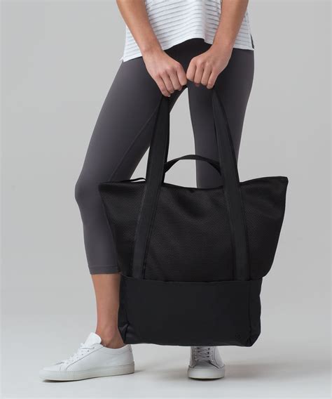 Lululemon Hot Mesh Tote L Black Lulu Fanatics